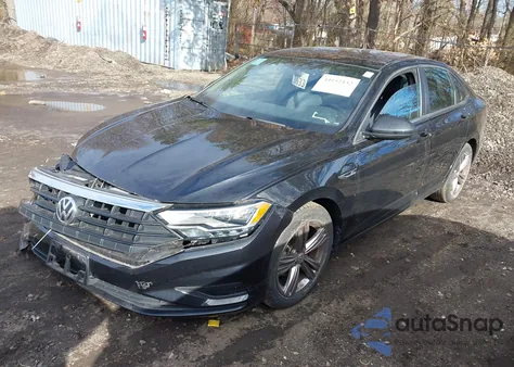 2021 Volkswagen Jetta 1.4T R-Line/1.4T S/1.4T Se z USA, uszkodzony, nr VIN 3VWC57BU1MM103225